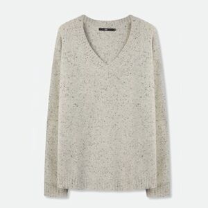 JARBO 🩶 Cashmere ‘Camille’ V-Neck Sweater in ‘Light Grey Speckle’